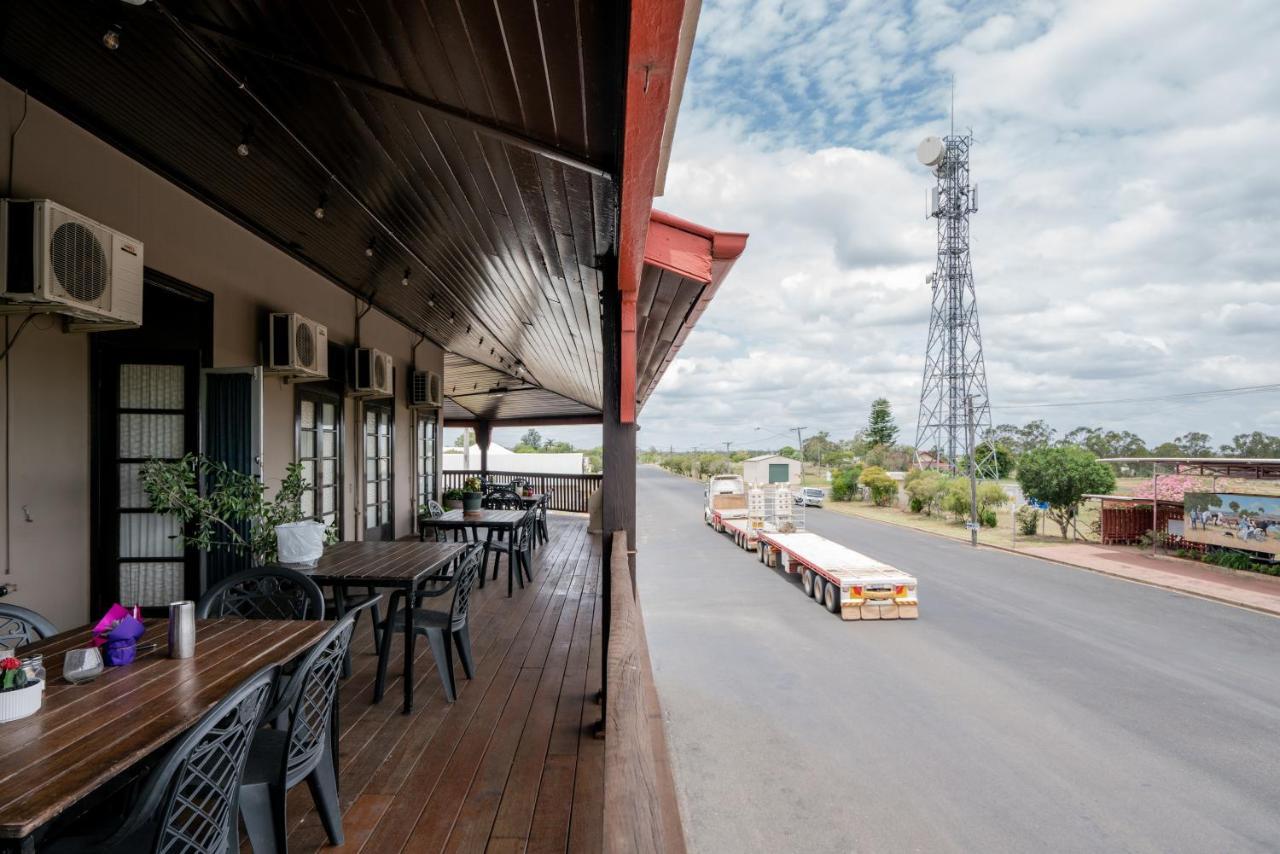 Commercial Hotel Clermont Экстерьер фото