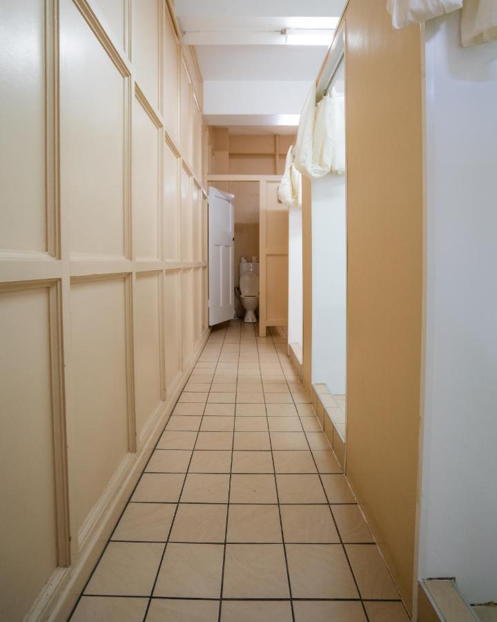 Commercial Hotel Clermont Экстерьер фото